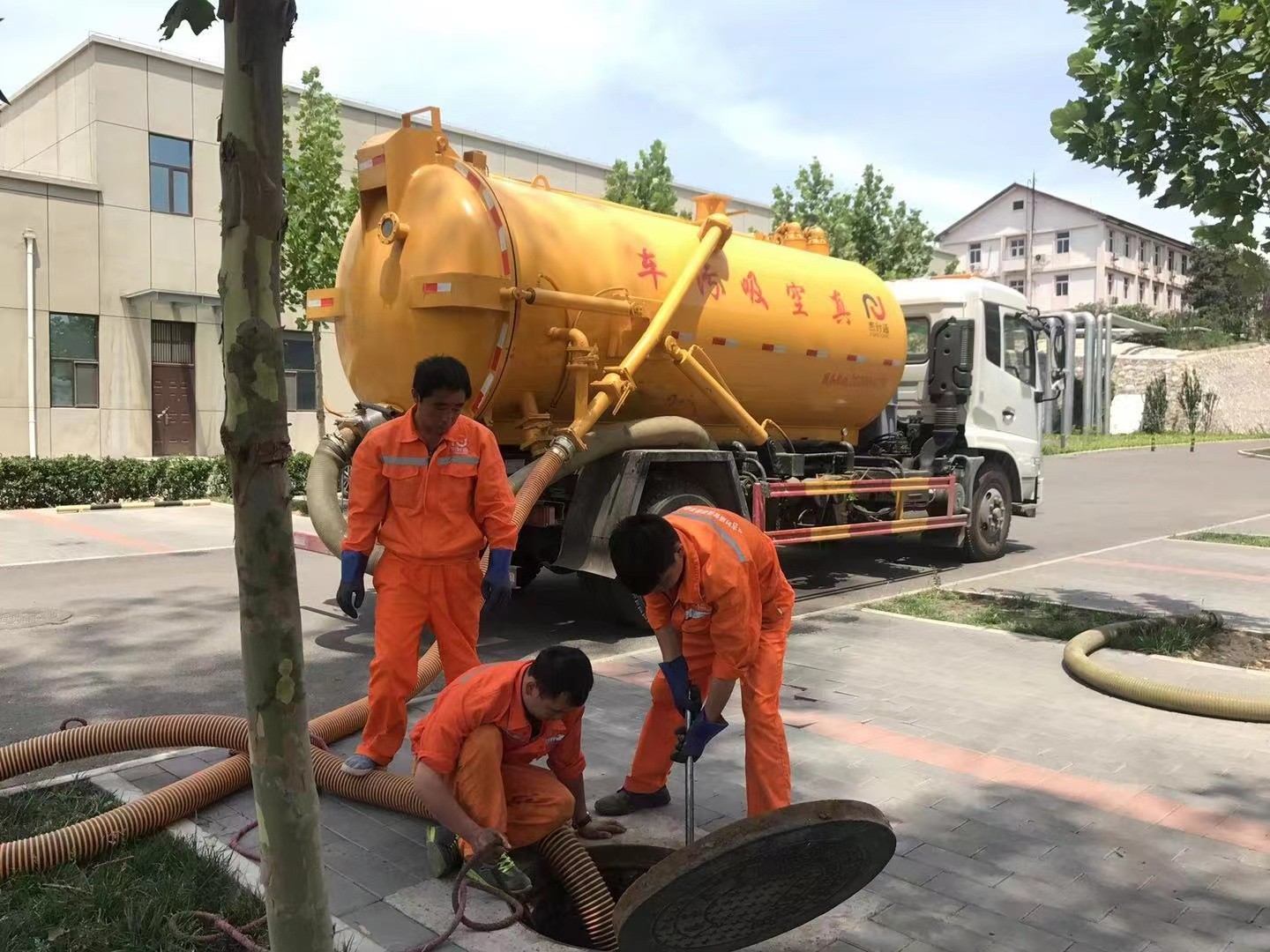 朔城化粪池清理与5-8吨吸粪车施工效率分析